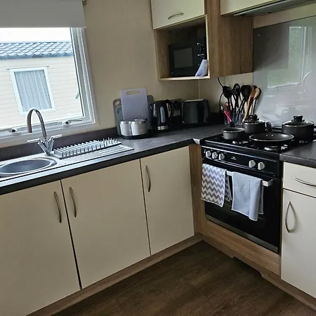 Beautiful 10 Berth Caravan Corton  Exterior photo